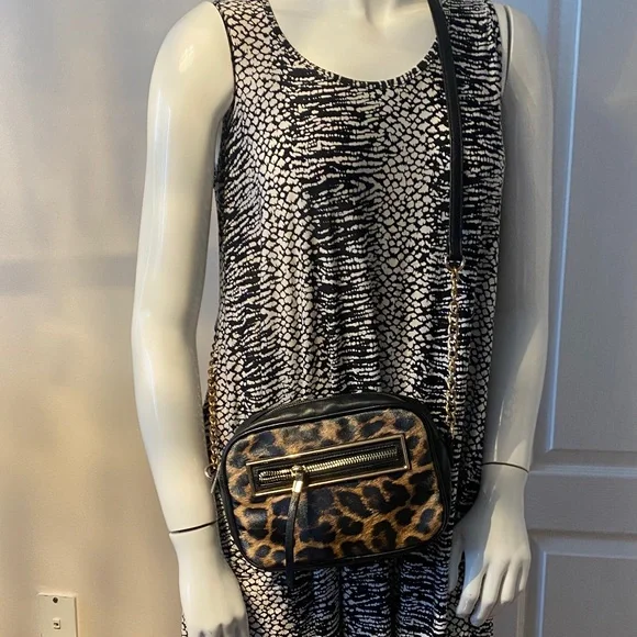 Animal Print Crossbody Bag - Picture 7 of 12